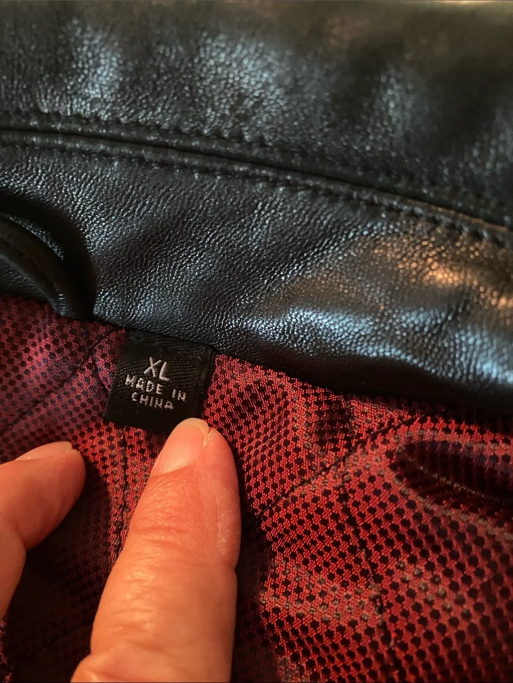 Roundtree & Yorke Black Leather Zip-Front Bomber